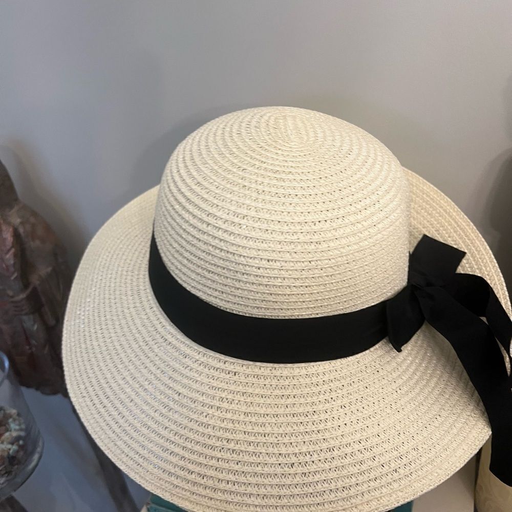 New WHITE CLAW Seltzer Panama Womens Sun Hat Black Ribbon Resort Beach Demure - Picture 4 of 6